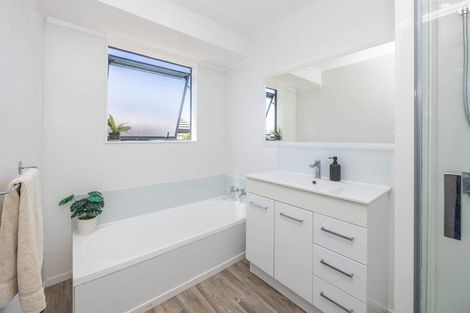 Photo of property in 3 Lloyd Drive, Nawton, Hamilton, 3200