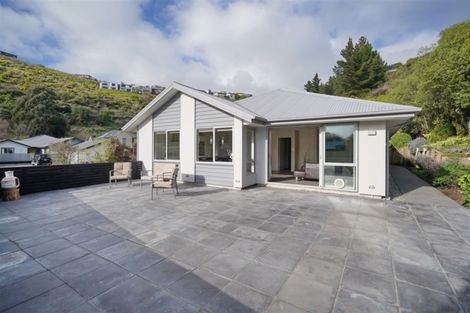 Photo of property in 14 Virginia Lane, Mount Pleasant, Christchurch, 8081