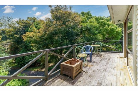 Photo of property in 48 Derwent Crescent, Titirangi, Auckland, 0604