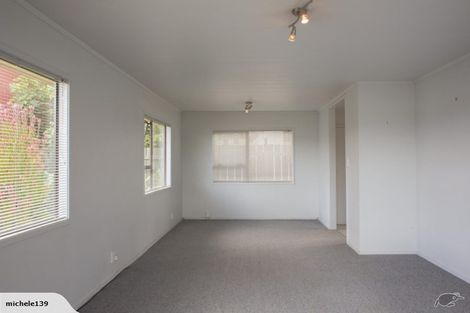 Photo of property in 2/40 Saxon Street, Waterview, Auckland, 1026