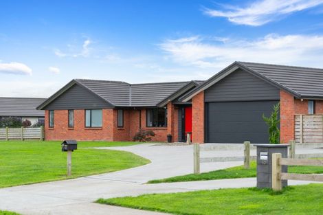 Photo of property in 43 Seachange Drive, Leamington, Cambridge, 3432