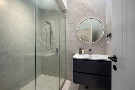 Photo of property in 2 Matau Way, Hauraki, Auckland, 0622