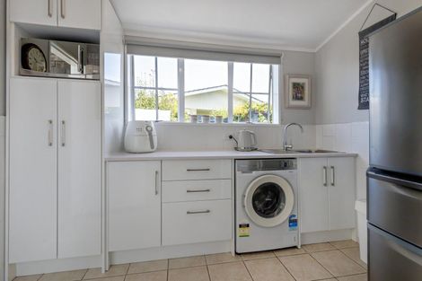 Photo of property in 2 Sisam Place, Whakatane, 3120