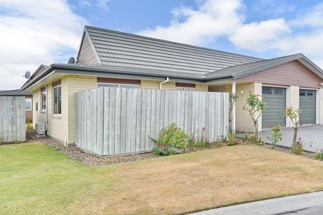 Photo of property in Rivertown Villas, 150 Williams Street, Kaiapoi, 7630