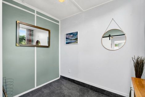 Photo of property in 11 Dieffenbach Street, Opunake, 4616