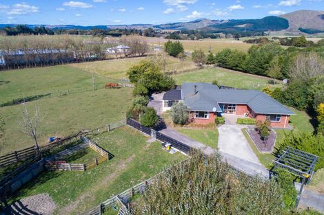 Photo of property in 10 Eyre Road, Linton, Palmerston North, 4472