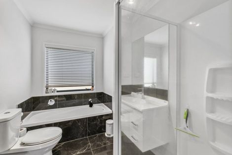 Photo of property in 58 Marion Crescent, Papamoa Beach, Papamoa, 3118