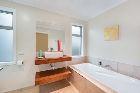 Photo of property in 40 Marino Grove, Richmond, 7020