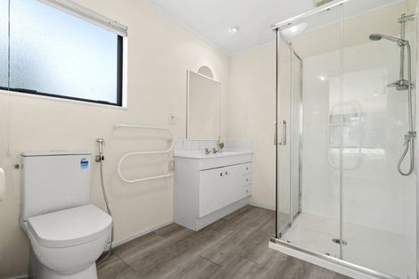 Photo of property in 209 Kaipara Road, Papakura, 2582