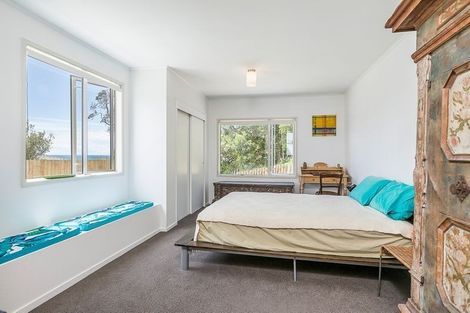 Photo of property in 117 Pacific Parade, Army Bay, Whangaparaoa, 0930