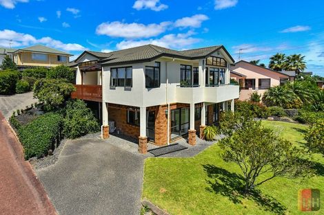 Photo of property in 11 Lamia Place, The Gardens, Auckland, 2105