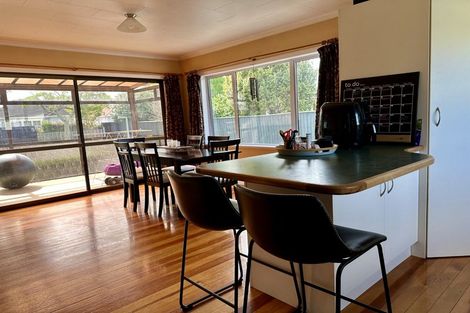 Photo of property in 12 Park Road, West End, Palmerston North, 4412