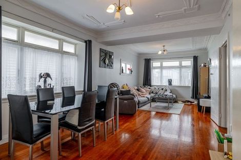 Photo of property in 37 Stewart Crescent, Hokowhitu, Palmerston North, 4410