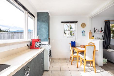 Photo of property in 52 Blake Street, Waitara, 4320