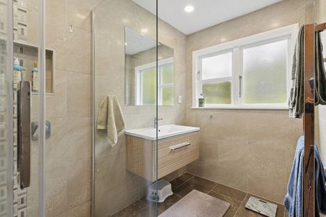 Photo of property in 25 Collier Avenue, Karori, Wellington, 6012