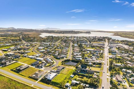 Photo of property in 68 Weka Street, Mangawhai, 0505