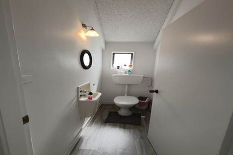 Photo of property in 1 Kim Street, Khandallah, Wellington, 6035