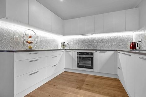 Photo of property in 3 Kuparu Street, Weymouth, Auckland, 2103