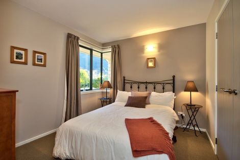 Photo of property in 14 Morning Star Terrace, Arthurs Point, Queenstown, 9371