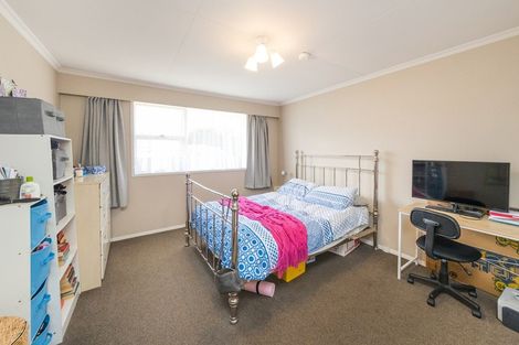 Photo of property in 2/528 Ferguson Street, Palmerston North, 4410