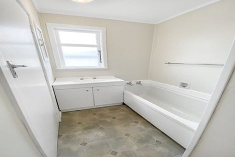 Photo of property in 16 Menin Road, Onekawa, Napier, 4110