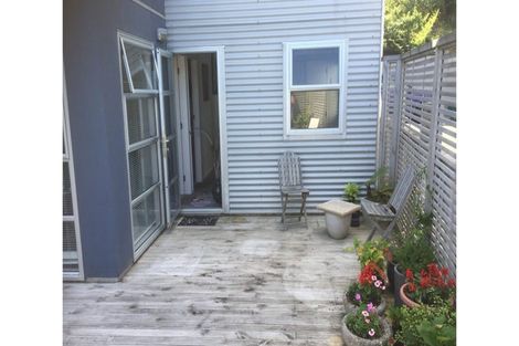 Photo of property in 11 Rhine Street, Island Bay, Wellington, 6023