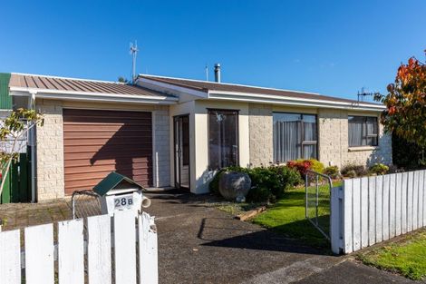 Photo of property in 28b Pollen Street, Woodville, 4920
