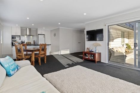 Photo of property in 8c Cannell Farm Drive, Te Puke, 3119