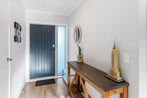 Photo of property in 4 Gallipoli Place, Paraparaumu, 5032