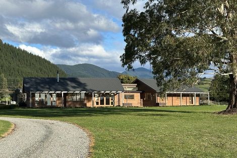 Photo of property in 154 Clover Road East, Hope, Richmond, 7081