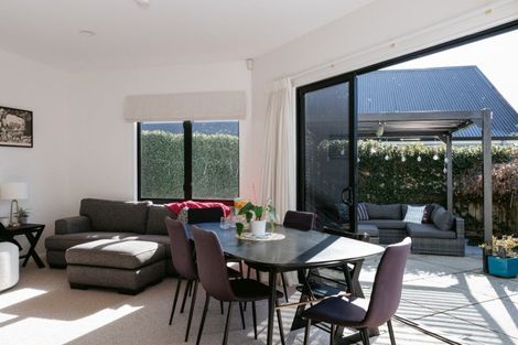 Photo of property in 5 Piha Close, Papamoa Beach, Papamoa, 3118