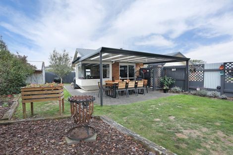 Photo of property in 3 Vista Drive, Feilding, 4702