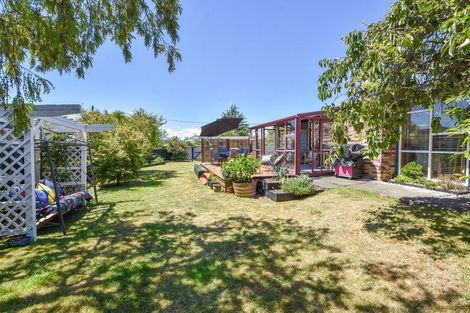 Photo of property in 22 Victoria Street, Carterton, 5713