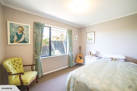 Photo of property in 3 Scarlet Lane, Redwood, Christchurch, 8051