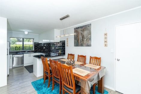 Photo of property in 14 Aldershot Place, Nawton, Hamilton, 3200