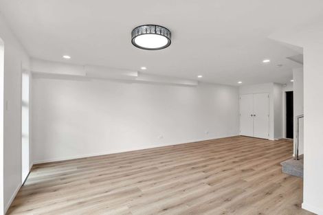 Photo of property in 3/25 Parkinson Avenue, Wesley, Auckland, 1041