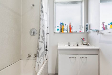 Photo of property in 84 Gordon Road, Western Heights, Rotorua, 3015