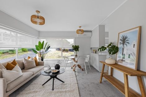 Photo of property in 1/242 Onewa Road, Birkenhead, Auckland, 0626