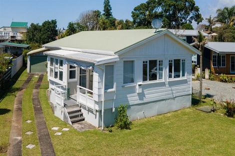 Photo of property in 6 Otto Road, Waihi Beach, 3611