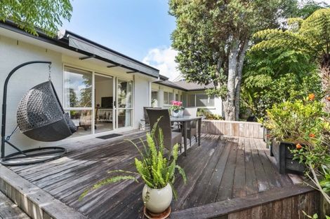 Photo of property in 6 Orewa Street, Torbay, Auckland, 0630