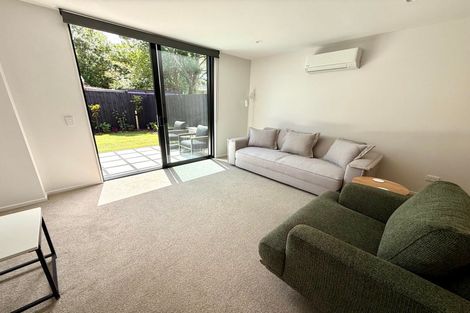 Photo of property in 6/90 Holly Road, St Albans, Christchurch, 8014