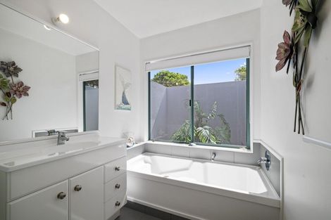 Photo of property in 18 Robinson Terrace, Rangatira Park, Taupo, 3330