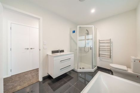 Photo of property in 61a Wyndrum Avenue, Waterloo, Lower Hutt, 5011