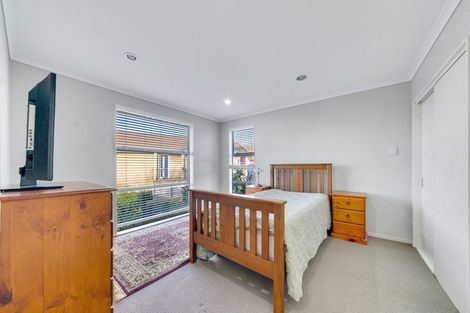 Photo of property in 75 Bruce Pulman Drive, Takanini, 2112