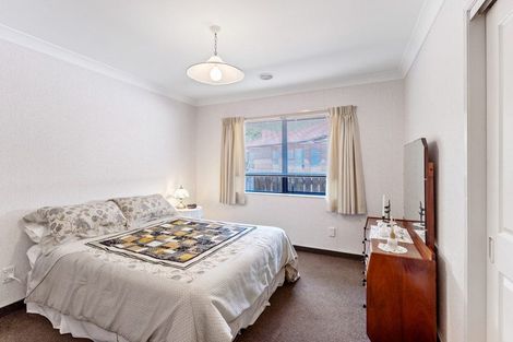 Photo of property in 14 Hurunui Street, Waikanae, 5036