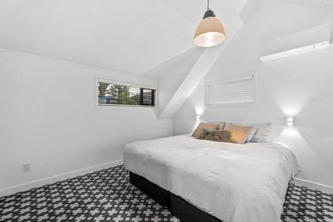 Photo of property in 9 Quebec Road, Milford, Auckland, 0620