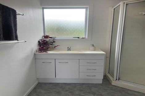 Photo of property in 5 Upper Cross Street, Raglan, 3225