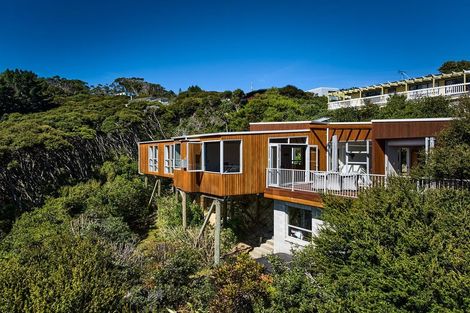Photo of property in 53 Exploration Way, Whitby, Porirua, 5024