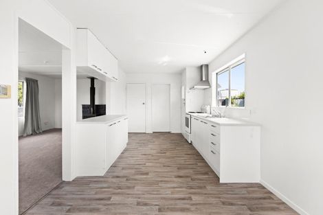 Photo of property in 8 Cortes Crescent, Flaxmere, Hastings, 4120