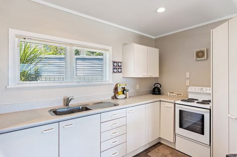 Photo of property in 16 Webber Street, Paraparaumu Beach, Paraparaumu, 5032